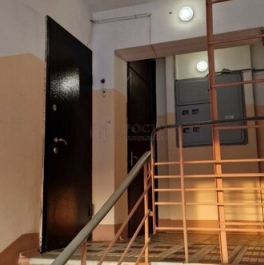 Продажа 2-комн квартиры на вторичном рынке Барвиха, Подушкинское шоссе,  д. 27