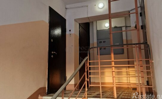 Продажа 2-комн квартиры на вторичном рынке Барвиха, Подушкинское шоссе,  д. 27