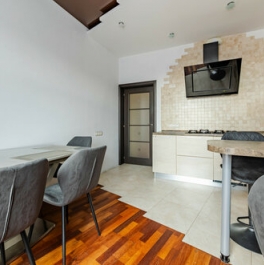 Продажа 4-комн квартиры на вторичном рынке Сестрорецк г, Николая Соколова ул,  д. 36