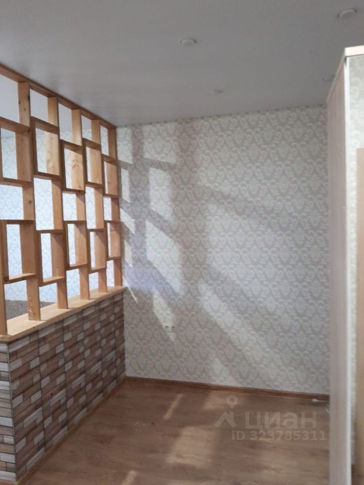 Продажа 1-комн квартиры на вторичном рынке Сабурово пгт, улица Рождественская, 5