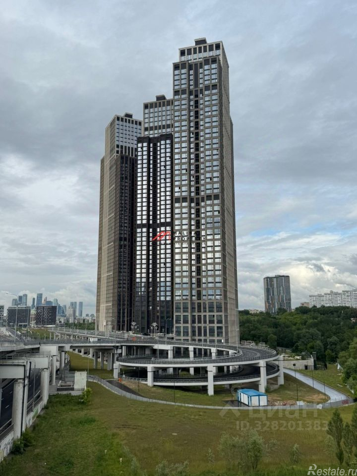 Продажа торгового помещения пр-кт Генерала Дорохова,  д. 1,  к. 2