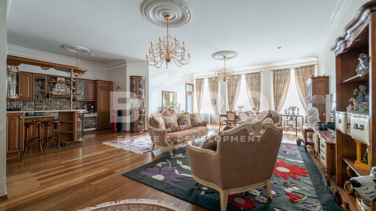 Продажа 3-комн квартиры на вторичном рынке Тверская улица, 14