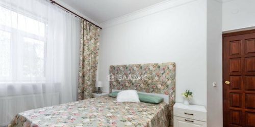 2-комн квартира Московский пр-кт,  д. 182