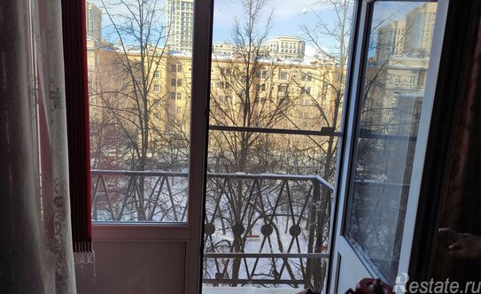 Продажа 3-комн квартиры на вторичном рынке Авиационная улица,  д. 11