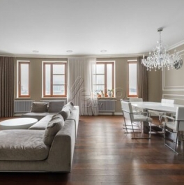 Продажа 3-комн квартиры на вторичном рынке Саввинская набережная,  д. 9