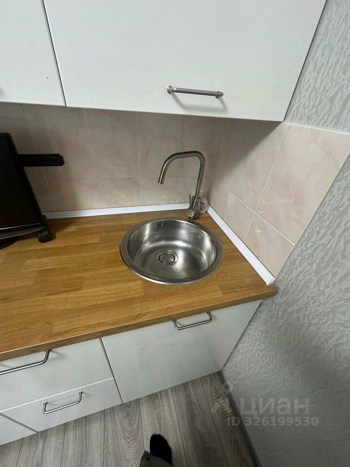 Продажа 1-комн квартиры на вторичном рынке Одинцово, Садовая улица,  д. 24