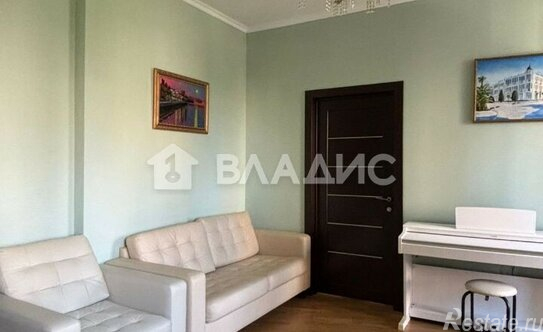 Продажа 4-комн квартиры на вторичном рынке Химки, ул Юннатов,  д. 13