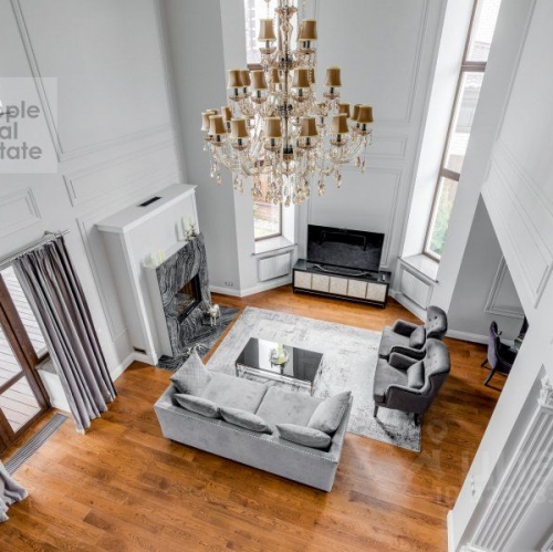 Коттедж/дом Марьино п, Николая Клюева ул,  д. 40