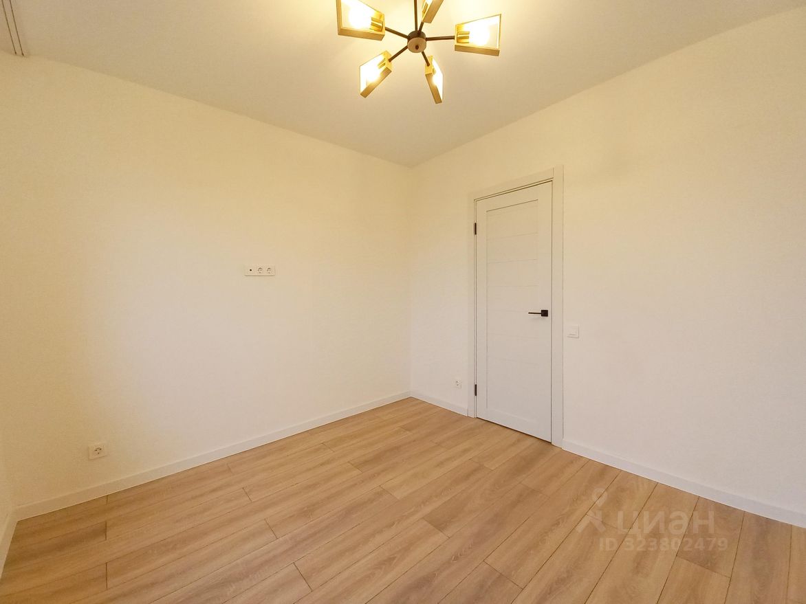 Продажа 2-комн квартиры на вторичном рынке проспект Сизова, 34/18