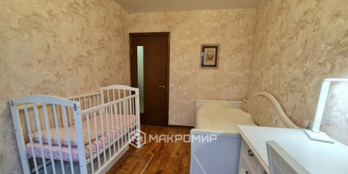 2-комн квартира улица Грекова,  д. 1