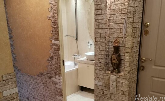 Продажа 2-комн квартиры на вторичном рынке Левобережный, улица Пожарского,  д. 6