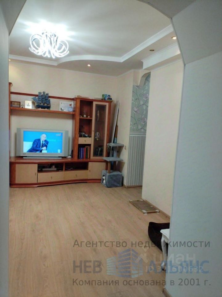 Продажа 3-комн квартиры на вторичном рынке Гатчина, улица Профессора Русинова, 16