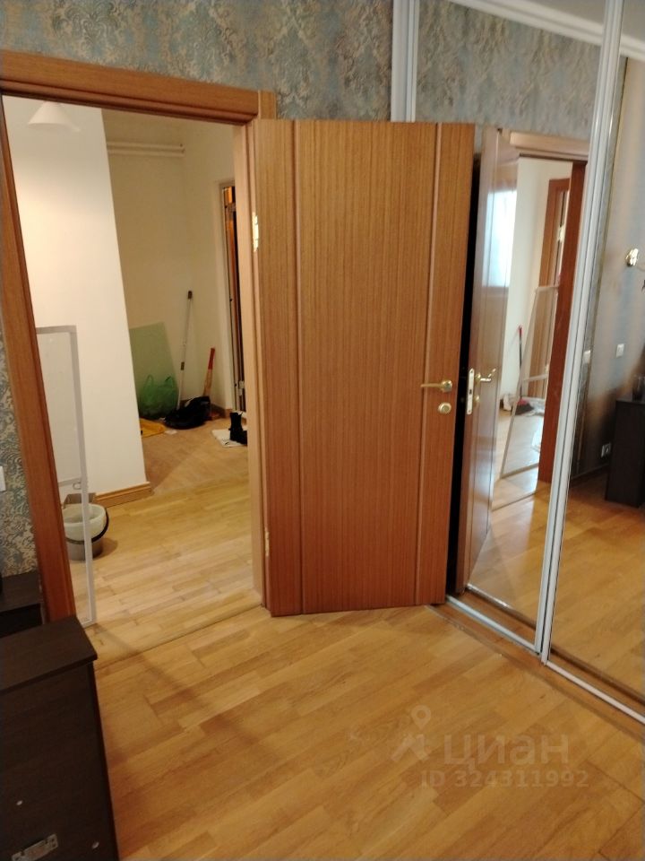 Продажа 1-комн квартиры на вторичном рынке Тайнинская улица, 17К1