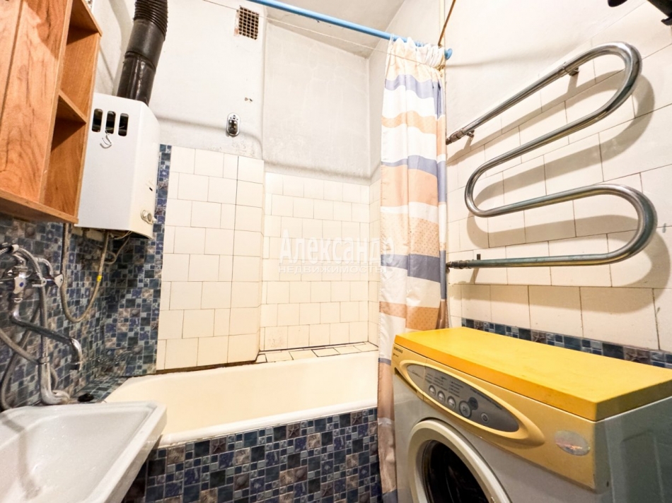 Продажа 2-комн квартиры на вторичном рынке Гданьская ул. ,  д. 11