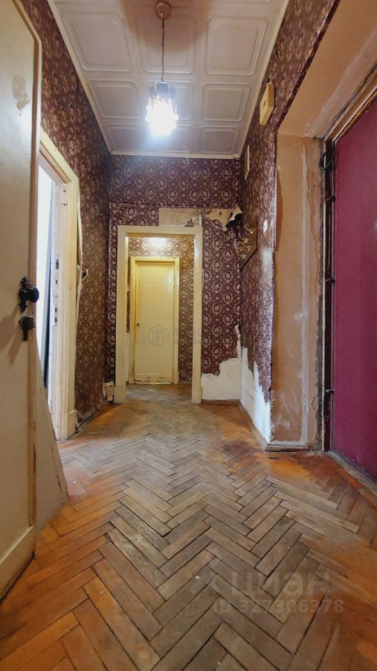 Продажа 2-комн квартиры на вторичном рынке улица Зорге, 10к2