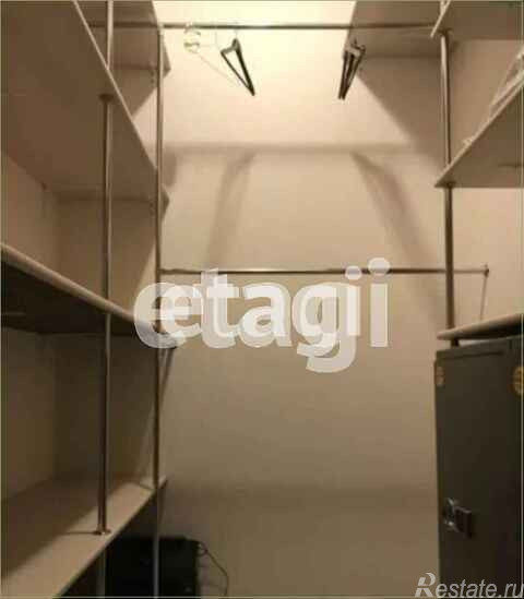 Продажа 4-комн квартиры на вторичном рынке Парголовский пер., 8