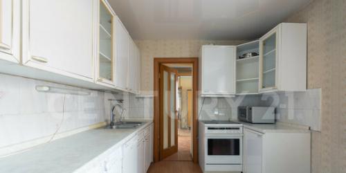 3-комн квартира Ветеранов пр-кт,  д. 114,  к. 1