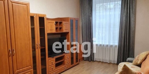 3-комн квартира Школьная улица,  д. 9