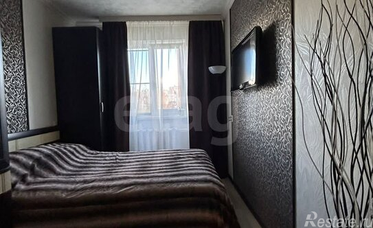 Продажа 4-комн квартиры на вторичном рынке Красное Село г, Бронетанковая ул,  д. 11 к1