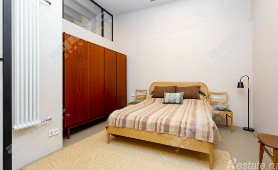 Продажа 3-комн квартиры на вторичном рынке Вознесенский пр-кт,  д. 41 литК