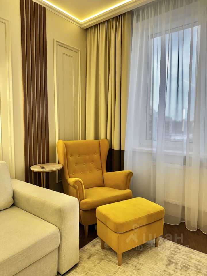 Продажа 2-комн квартиры на вторичном рынке улица Адмирала Коновалова, 2-4