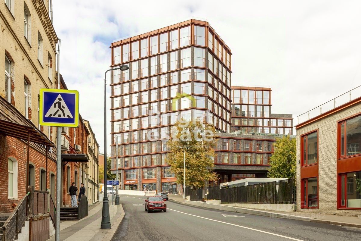 Продажа 2-комн квартиры на вторичном рынке улица Казакова, 7