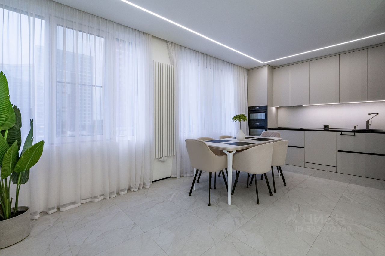 Продажа 3-комн квартиры на вторичном рынке Кудрово г., проспект Строителей, 16