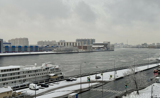 Продажа 2-комн квартиры на вторичном рынке Октябрьская наб,  д. 122 к1