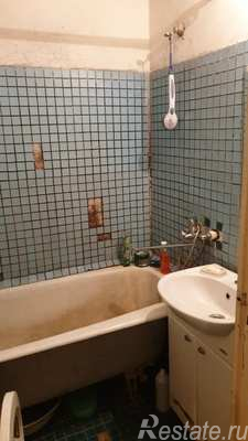 Продажа 3-комн квартиры на вторичном рынке Ломоносов, Победы ул,  д. 22/7