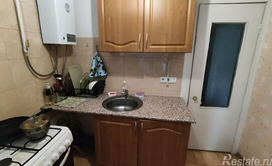 Продажа 1-комн квартиры на вторичном рынке улица Девятая Рота,  д. 9 с1