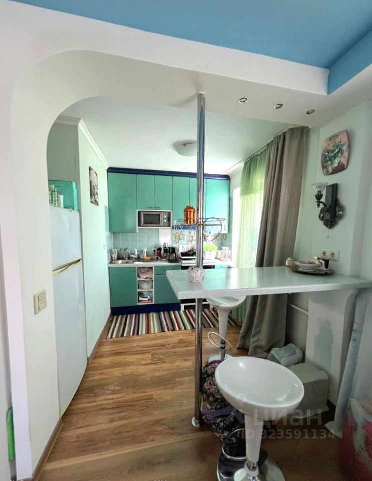 Продажа 1-комн квартиры на вторичном рынке с. Октябрьское, улица Центральная, 2