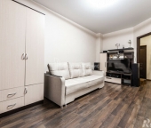 Продать Квартиры вторичка Парашютная улица   