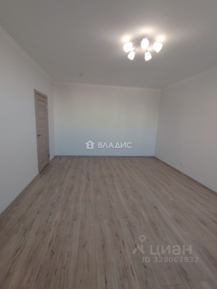 Продажа 2-комн квартиры на вторичном рынке улица Лобачевского, 28