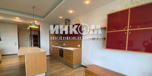 3-комн квартира ул Нежинская,  д. 1,  к. 3