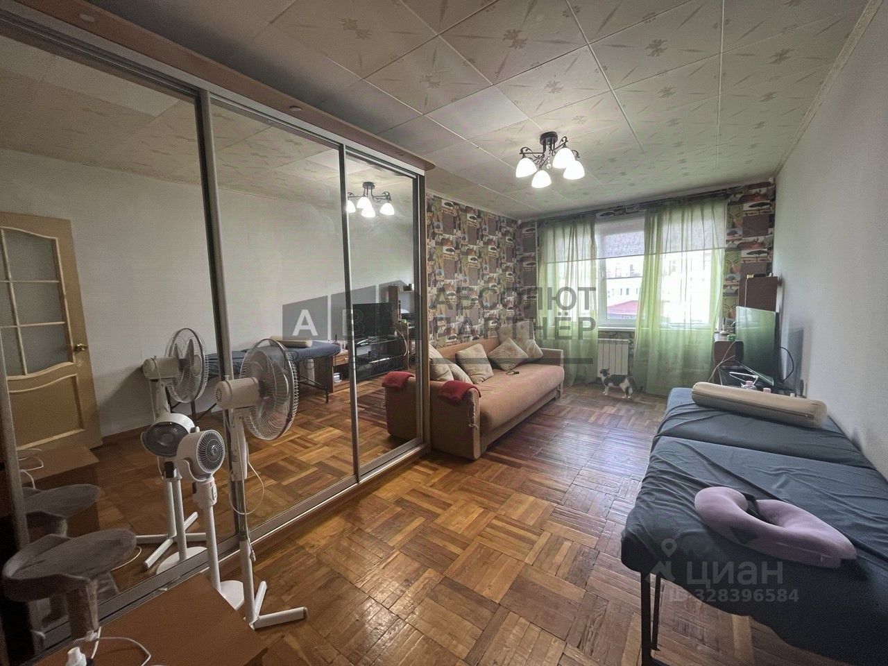 Продажа 3-комн квартиры на вторичном рынке Гатчина, улица Генерала Кныша,  д. 7