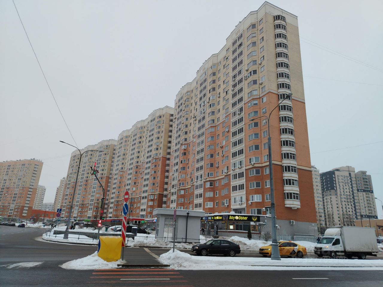 Продажа 3-комн квартиры на вторичном рынке Рождественская улица, 31
