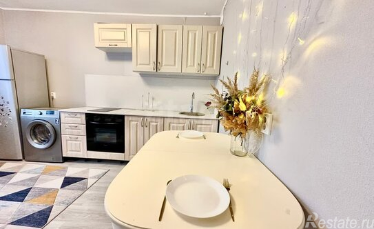 Продажа 1-комн квартиры на вторичном рынке улица Пионерстроя,  д. 27