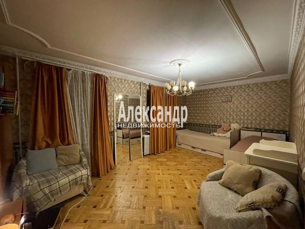 Продажа 3-комн квартиры на вторичном рынке проспект Славы, 40К1