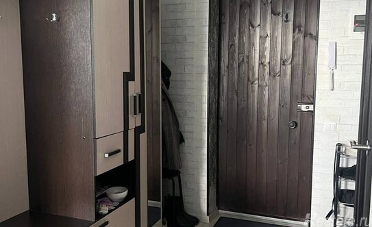 Продажа 1-комн квартиры на вторичном рынке Большевиков пр-кт,  д. 17