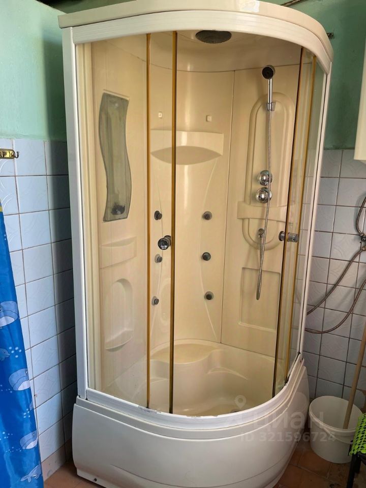 Продажа комнаты Дзержинский, улица Ленина, 12