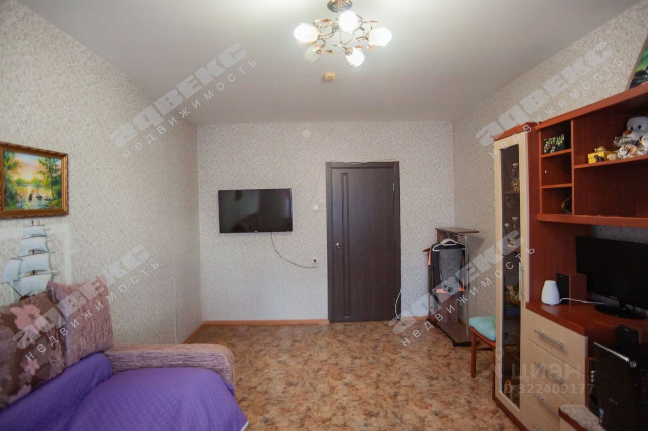 Продажа комнаты Богатырский проспект, 52к1