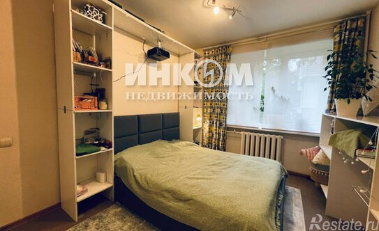 Продажа 1-комн квартиры на вторичном рынке Планетная улица,  д. 29