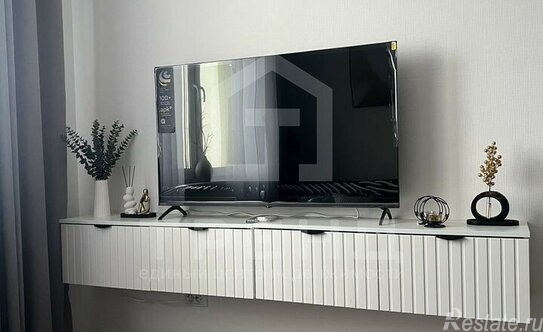 Продажа 2-комн квартиры на вторичном рынке Пейзажная улица,  д. 24 к1