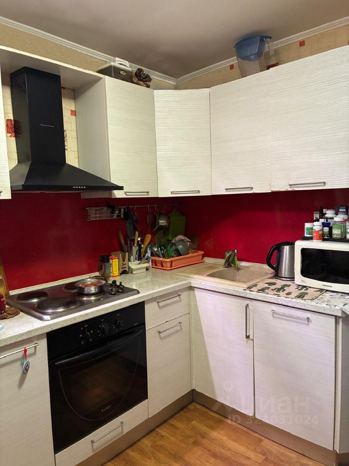 Продажа 2-комн квартиры на вторичном рынке Нахимовский проспект, 22