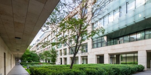 3-комн квартира Коробейников переулок,  д. 1