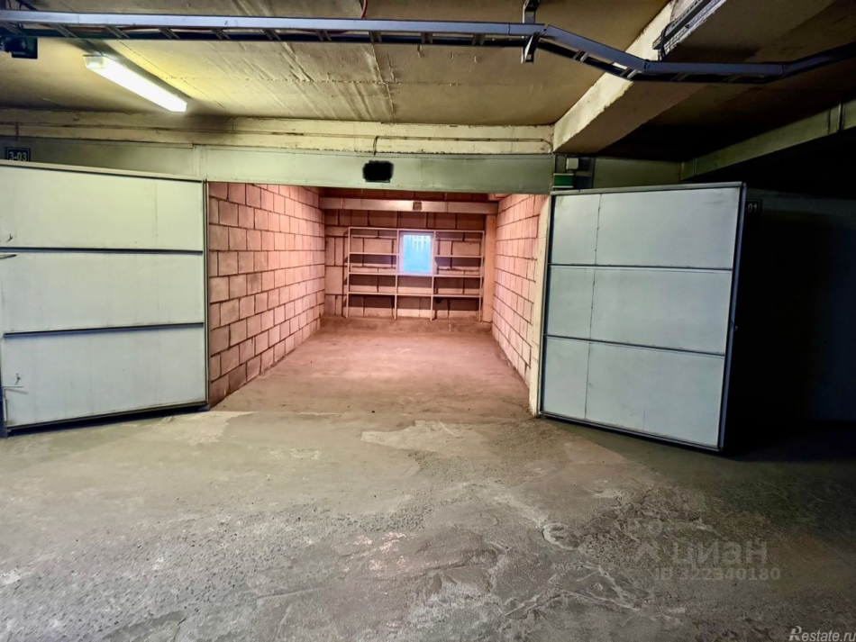 Аренда гаража ул Академика Челомея,  д. 3,  к. 1