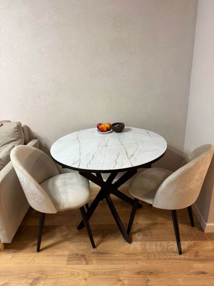 Продажа 2-комн квартиры на вторичном рынке Голубое пгт, бульвар Парковый, 5Б