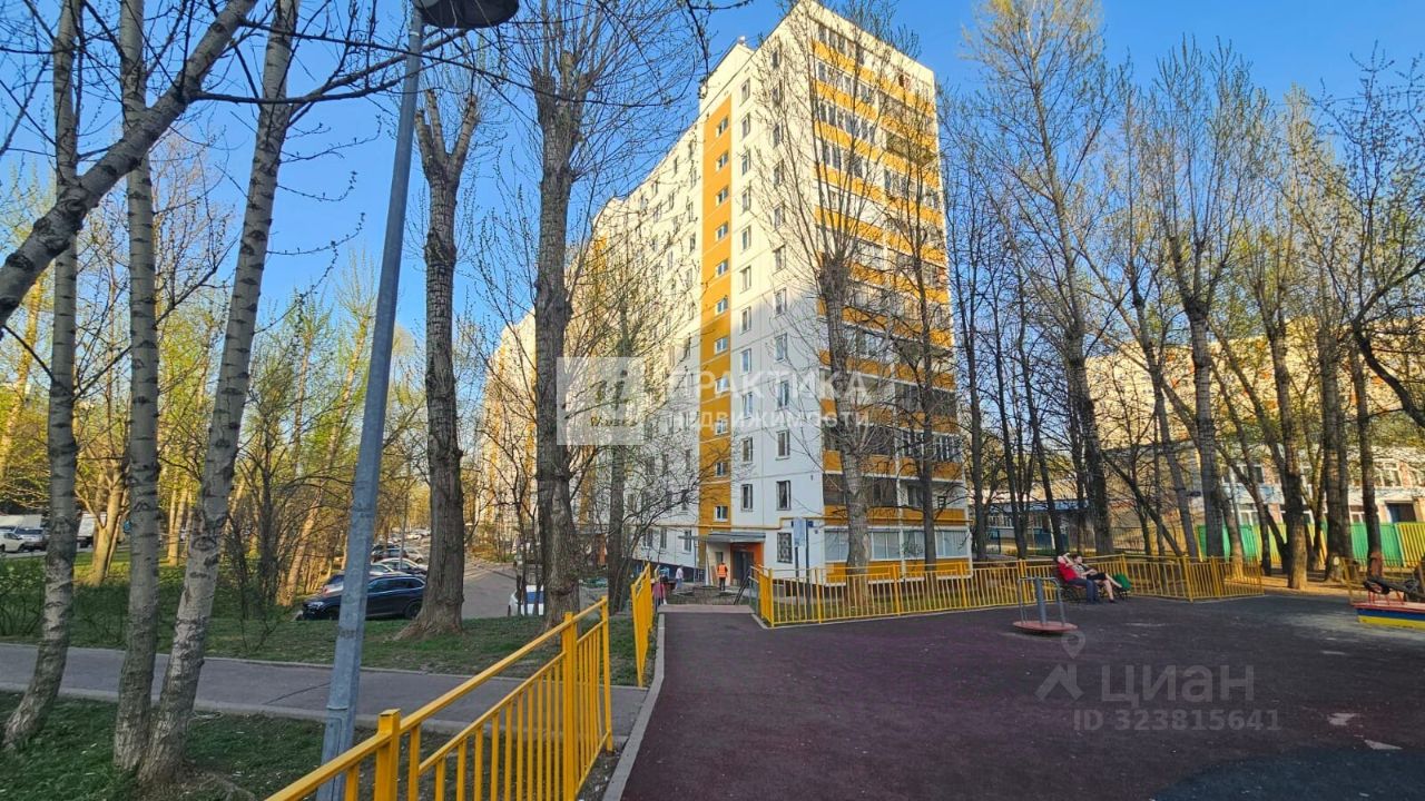 Продажа 2-комн квартиры на вторичном рынке Медынская улица, 1К3