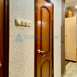 Продажа 2-комн квартиры на вторичном рынке Бартеневская улица,  д. 49 к1