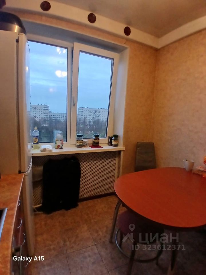 Продажа 3-комн квартиры на вторичном рынке Колпино, улица Братьев Радченко, 25